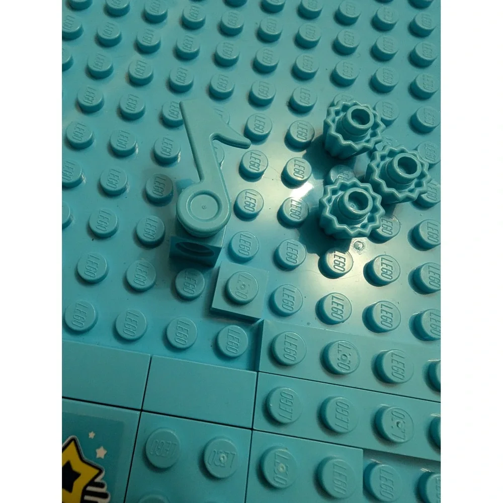 Lego‎ Turquoise Blue Plate music notes flower base 25 pieces misc replacement
